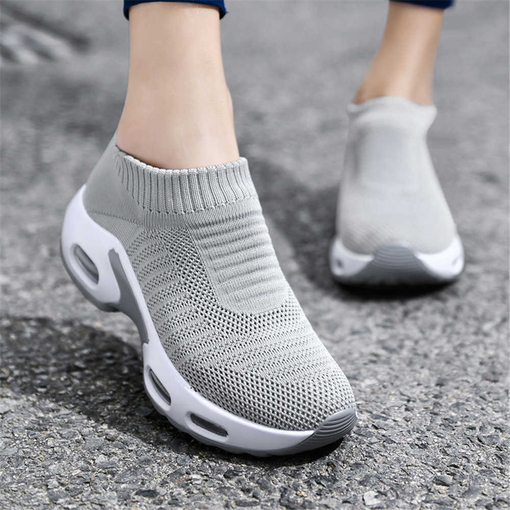 Height Up Slip-resistant Run T - огляд і ціна Outdoor Sport Use Class