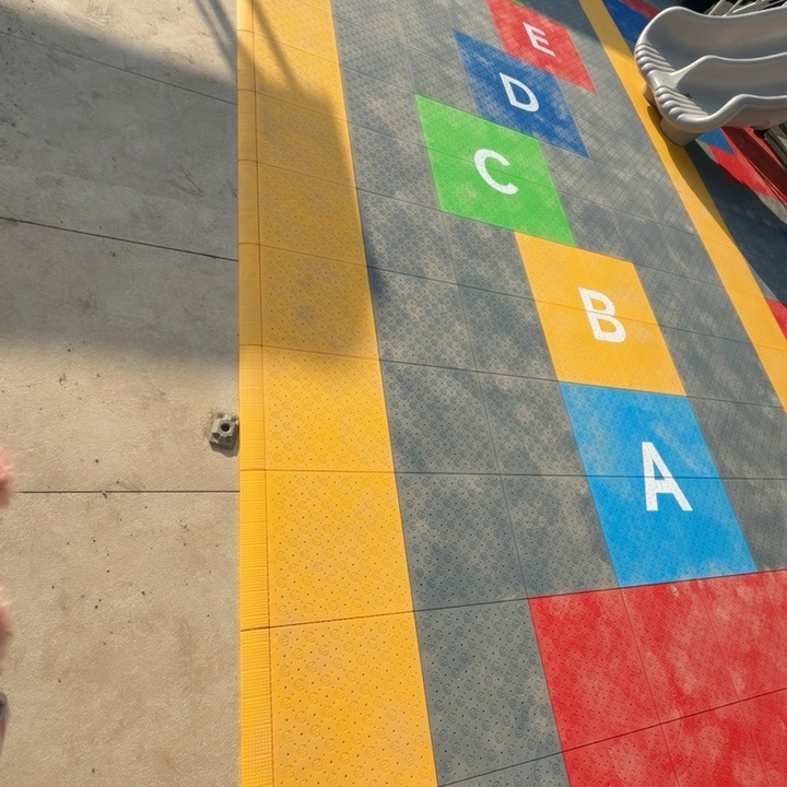 Professional Interlocking PP M - огляд і ціна Outdoor Sport Floor Tiles